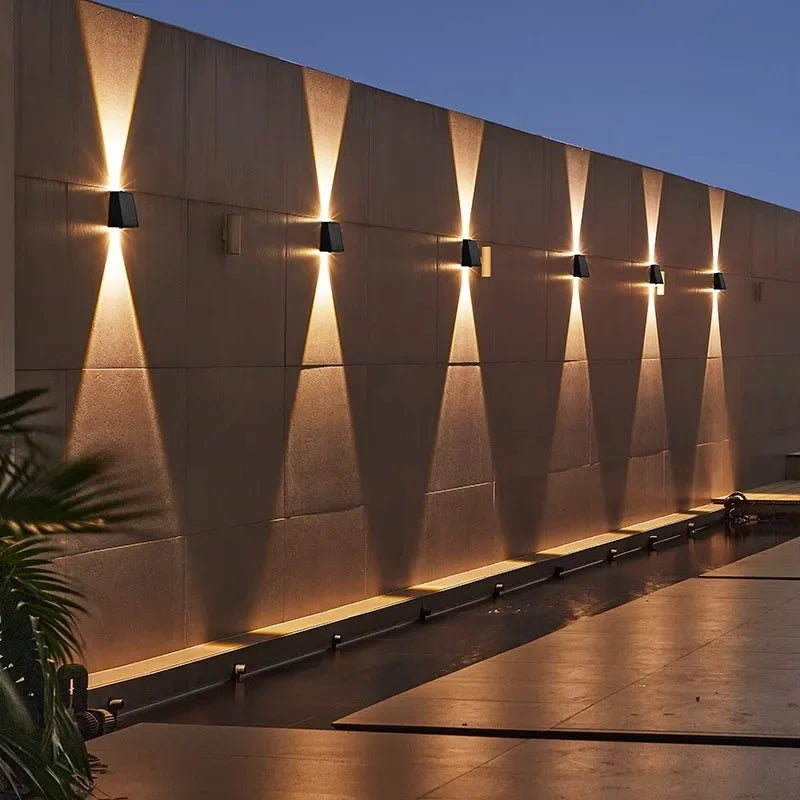 Solar Wall Light | Wireless & Automatic | IP65 Weatherproof | LumaRay Solar