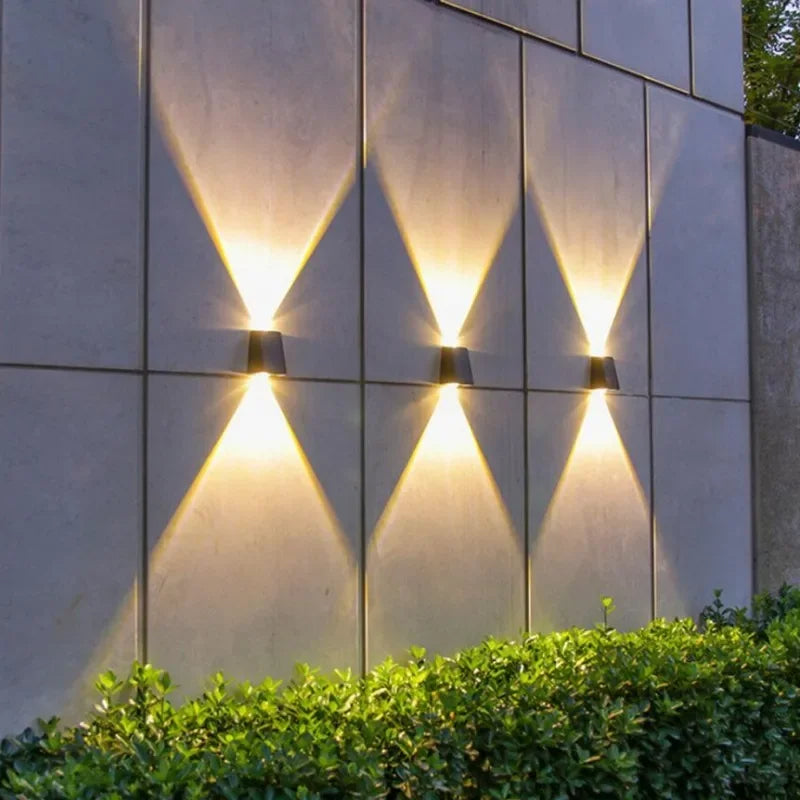 Solar Wall Light | Wireless & Automatic | IP65 Weatherproof | LumaRay Solar