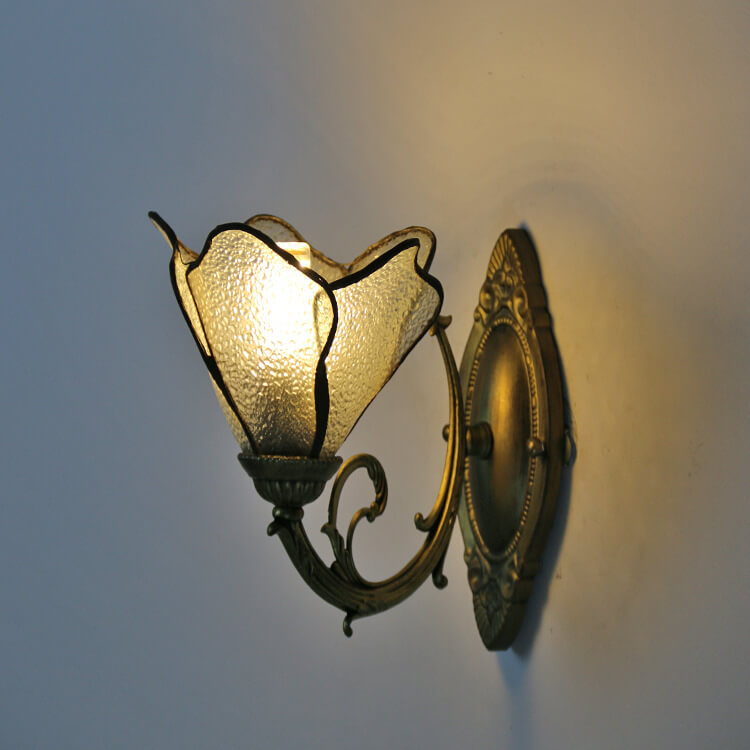 Stained Glass Wall Light - Flower Design - Vintage Style - 1-Light - Image 2