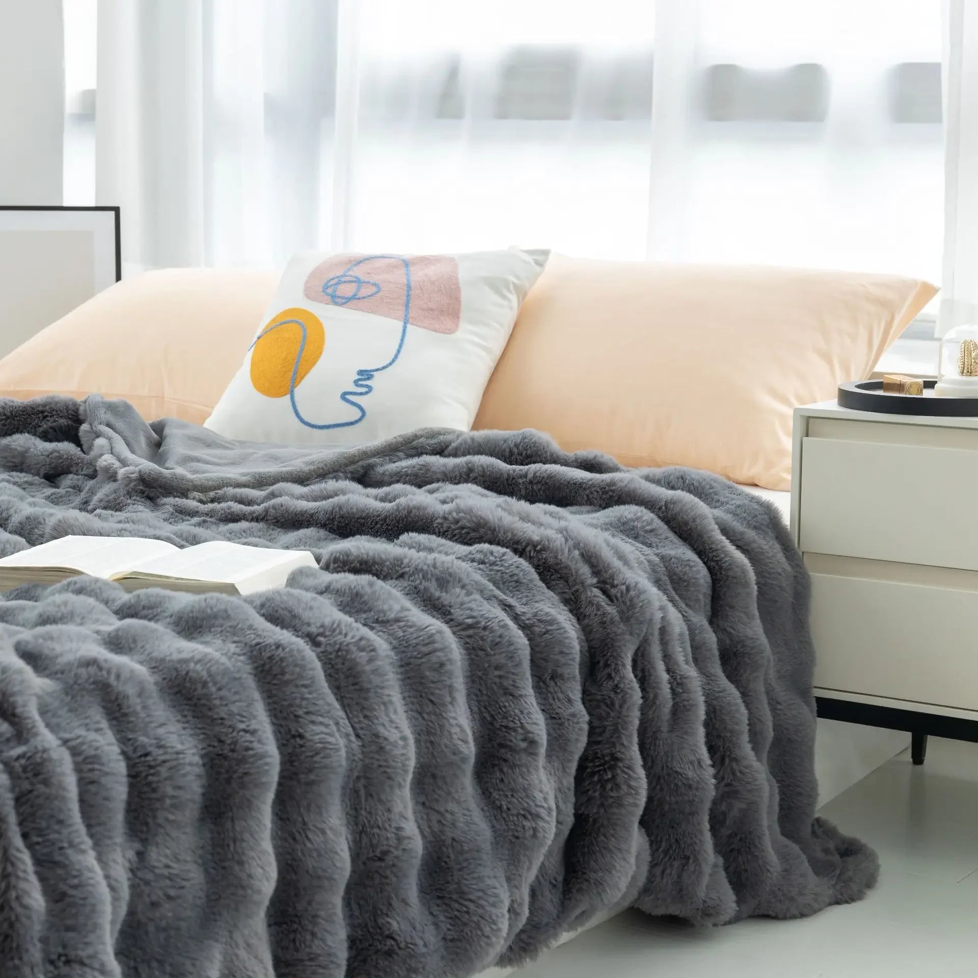 Super Soft Throw Blanket - Elegant Polyester - Cozy Bed and Sofa Blanket - Image 1