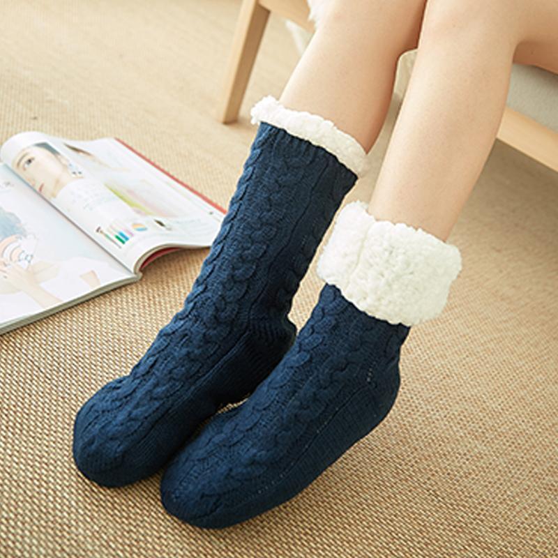 Unisex Slipper Socks with Non-Slip Sole – Warm and Cosy