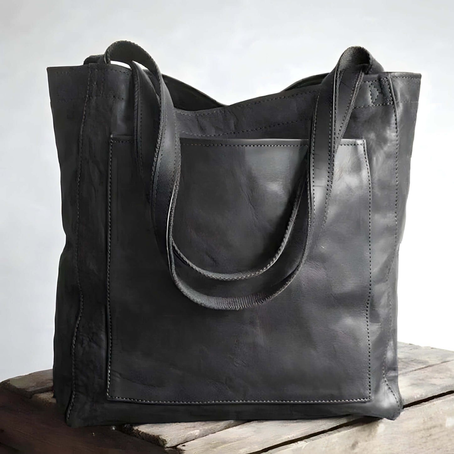 Vintage Handbag - Timeless Chic
