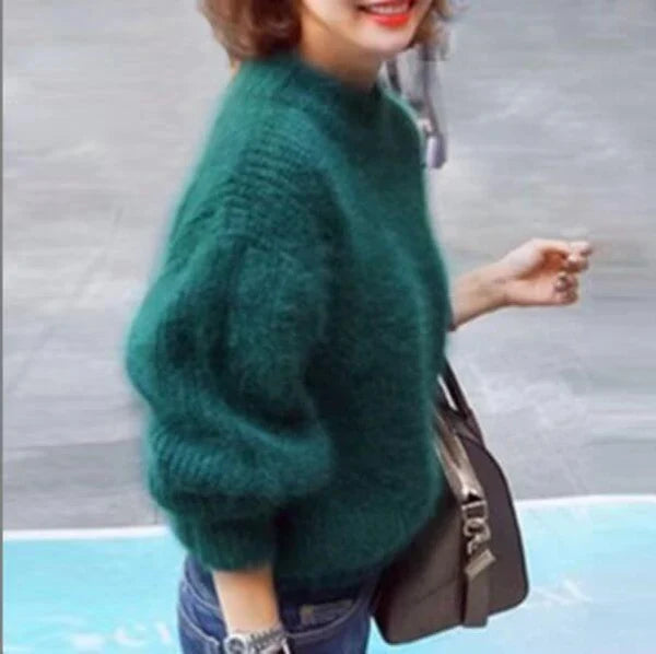 Women's Comfortable and Elegant Loose-Knit Wool Sweater with a Modern Style
