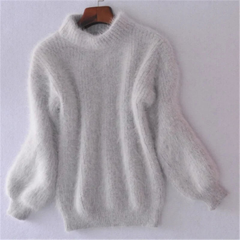 Women's Comfortable and Elegant Loose-Knit Wool Sweater with a Modern Style