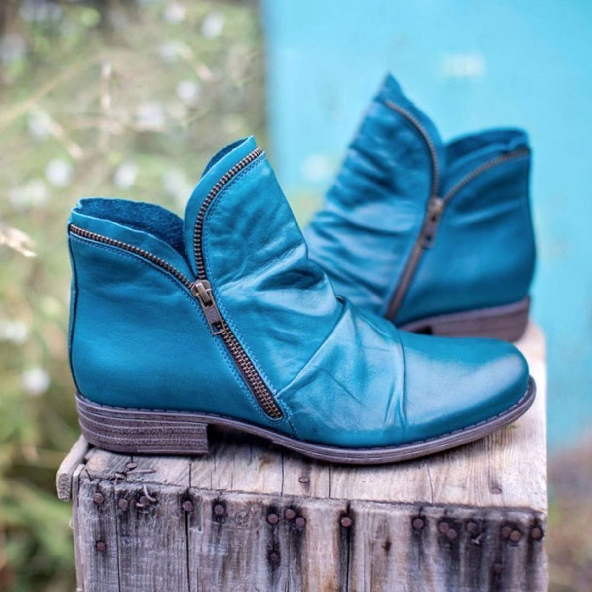 Women's Leather Side-Zip Ruched Ankle Boots