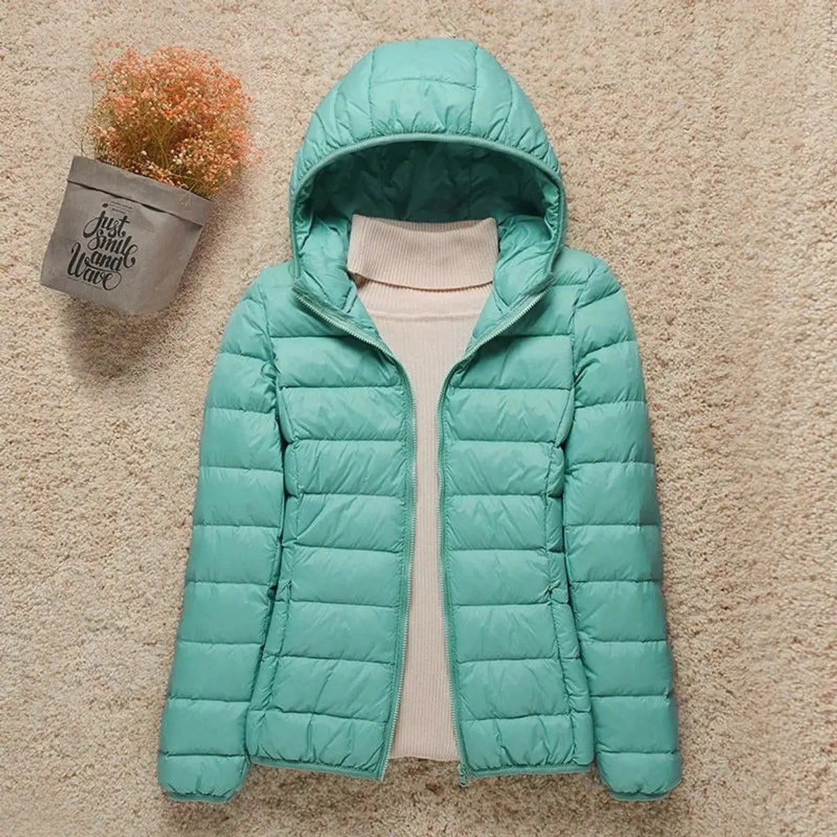 Women's Lightweight Hooded Quilted Packable Down Puffer Jacket