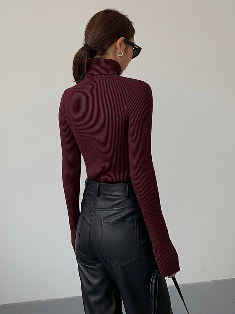 Women's Lightweight Ribbed Turtleneck Sweater