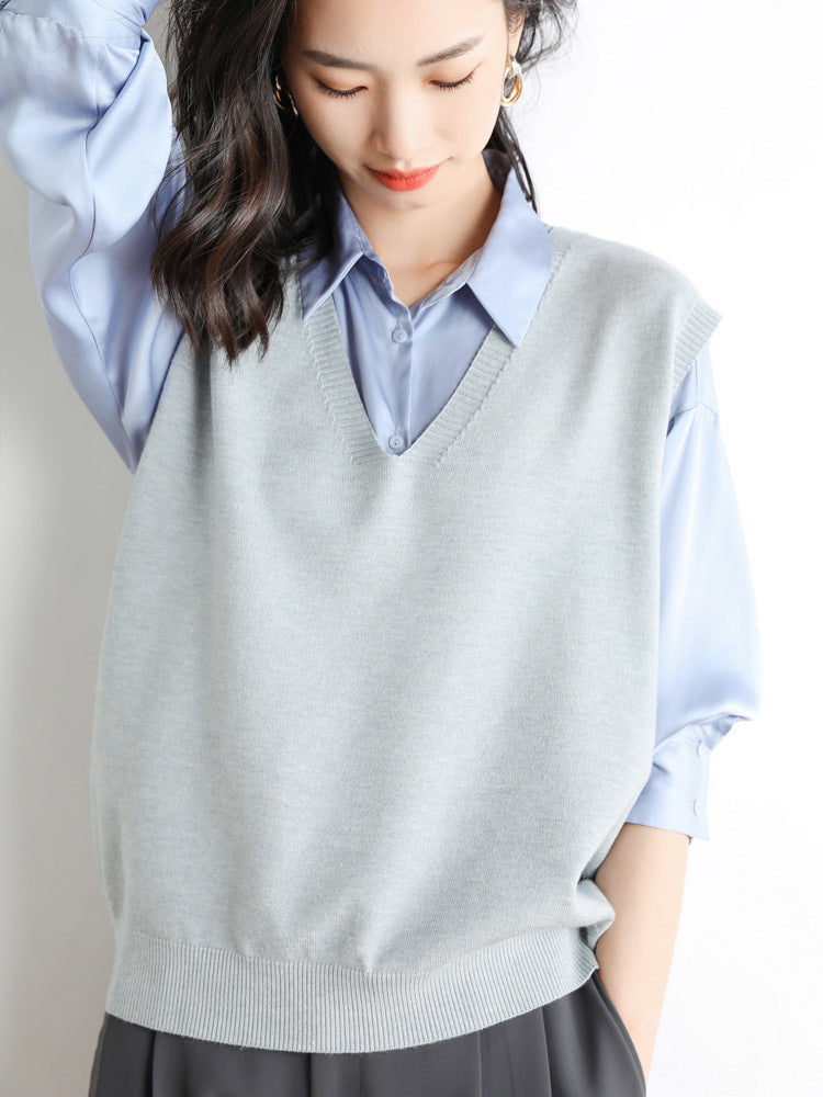 Women's Oversized V-Neck Fine-Knit Vest with Ribbed Hem