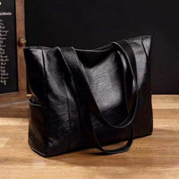Women's Vintage Shoulder Bag - Classic & Fashionable