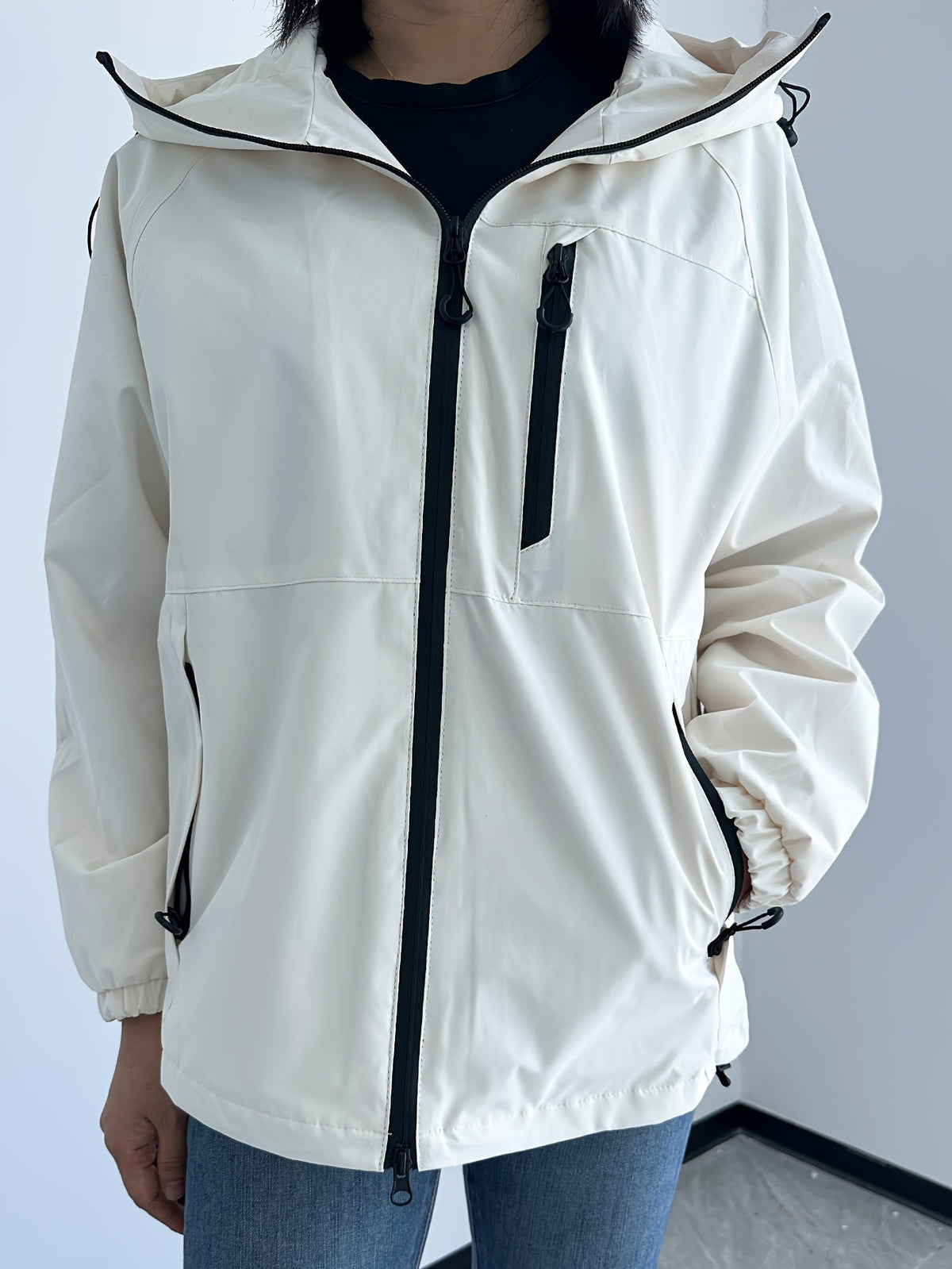 Women's Waterproof and Breathable Outdoor Rain Jacket