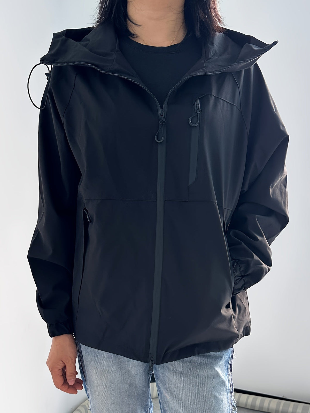 Women's Waterproof and Breathable Outdoor Rain Jacket